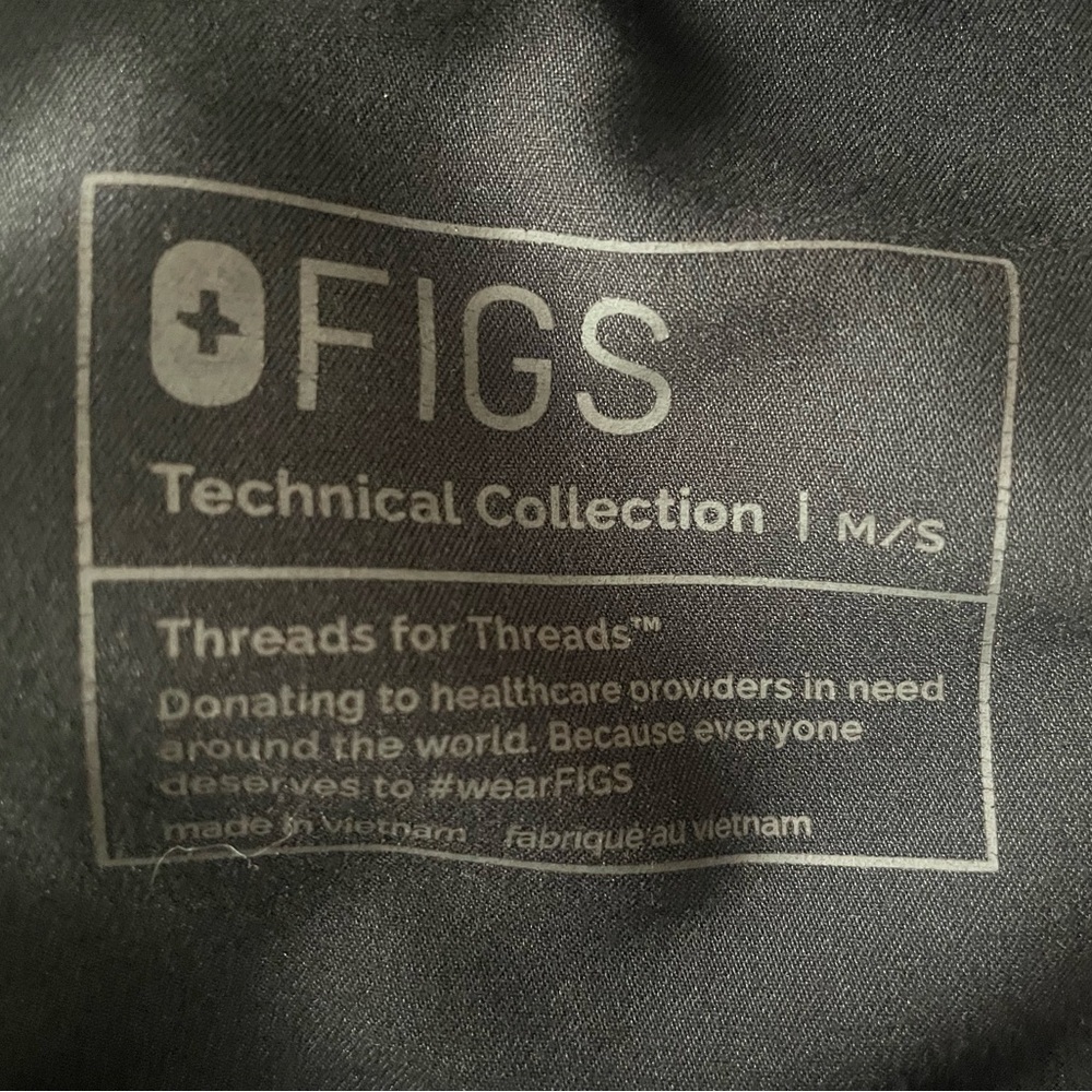 Figs Technical Collection Black Apparel - Picture 3 of 3